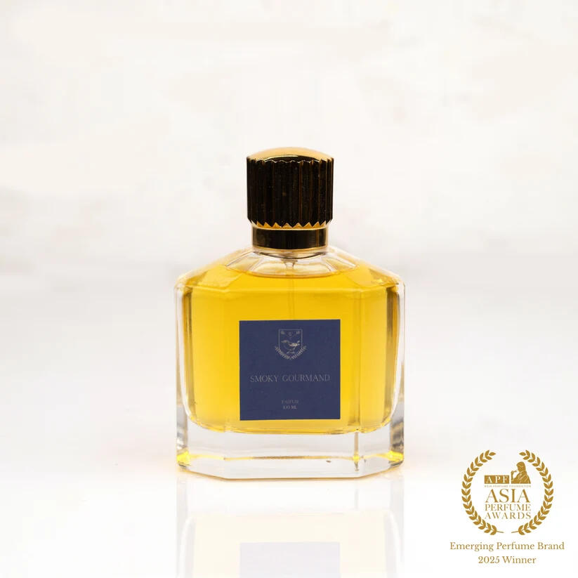 Smoky Gourmand is inspired by the nostalgic flavors of childhood, evoking memories of eating mangoes and local delicacy called tupig in the province of Pangasinan.